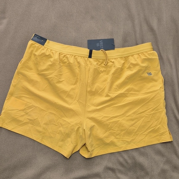 VRST Mens XXL 5" Accelerate Running Shorts Yellow Sunset Relaxed Fit NWT - Picture 2 of 9